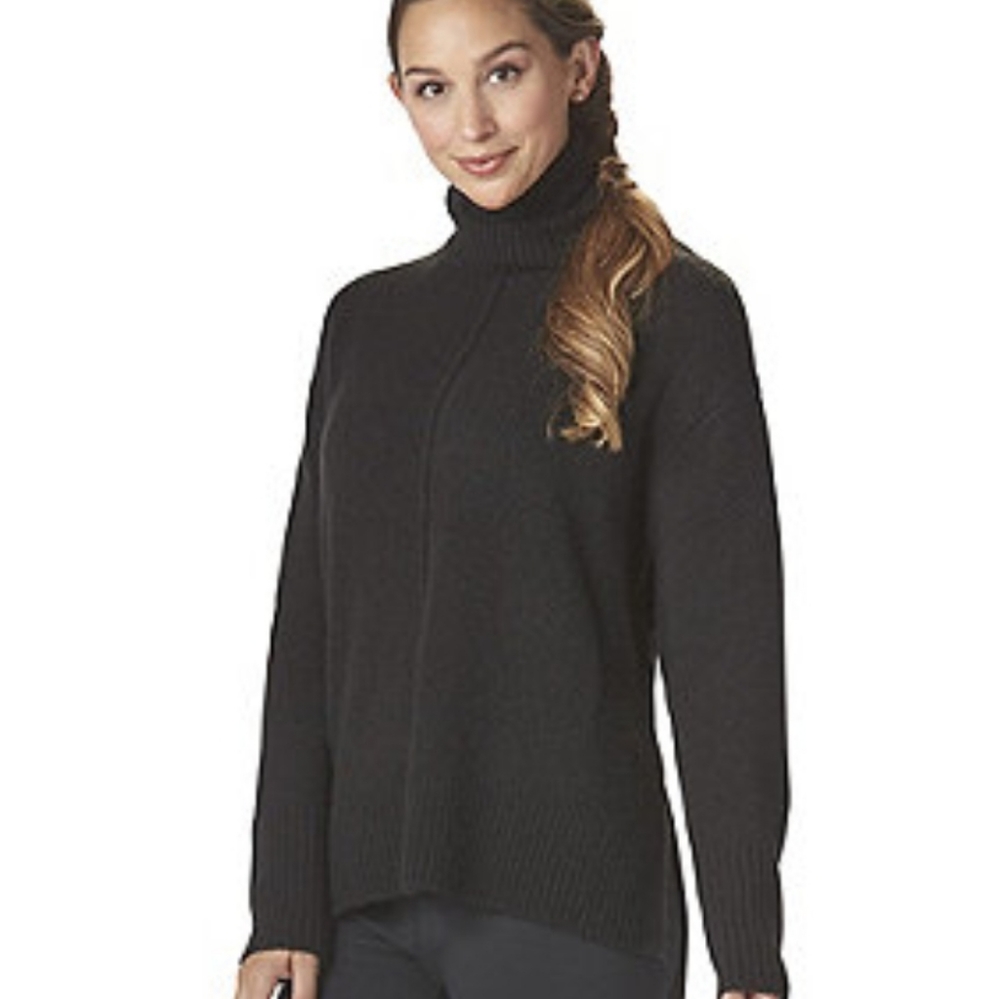 Black oversized turtle neck sweater